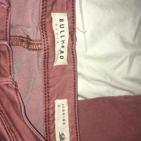 Soft, stretchy material, Salomon color. - Picture 3 of 3